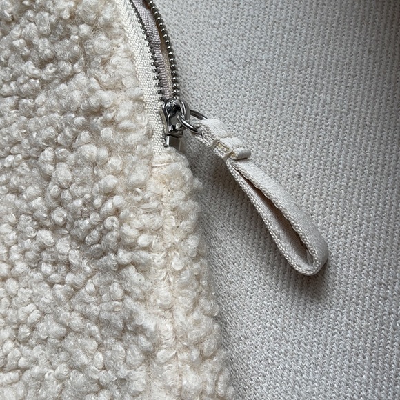 13" LAPTOP CASE AND HEADBAND FAUX SHEARLING - Picture 3 of 7